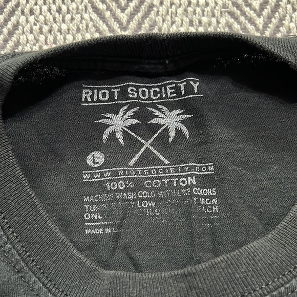 Riot Society long sleeved T-shirt in black - Picture 4 of 6